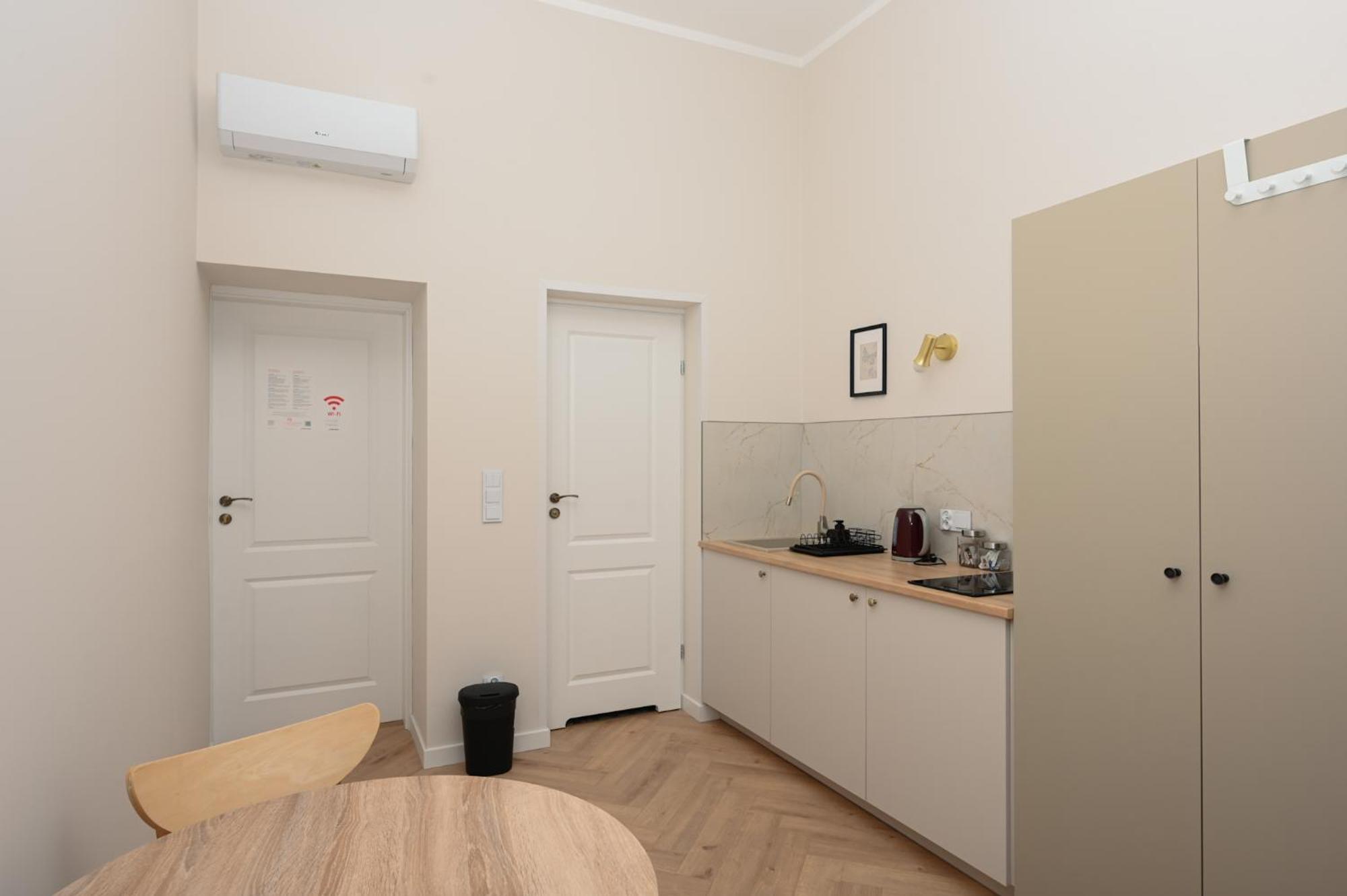 Rentplanet - Studio Plac Matejki クラクフ エクステリア 写真